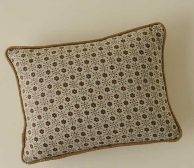 Decorative patterned fall throw pillow.