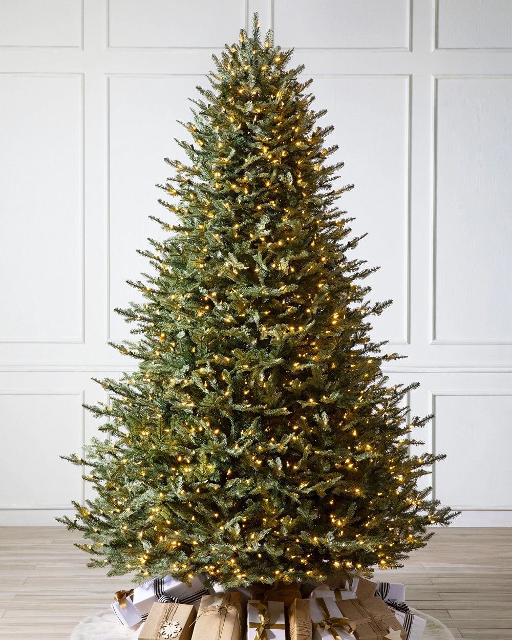 Balsam Hill BH Balsam Fir Starlight Twinkle LED Christmas Tree