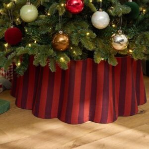 Ruffle Linen Tree Collar, cozy Christmas decor from Home with Em