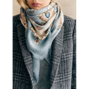 Sézane Pio Scarf, a gift for mom from the Home with Em gift guide