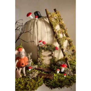 Wooden Pumpkin Cottage Stake Set